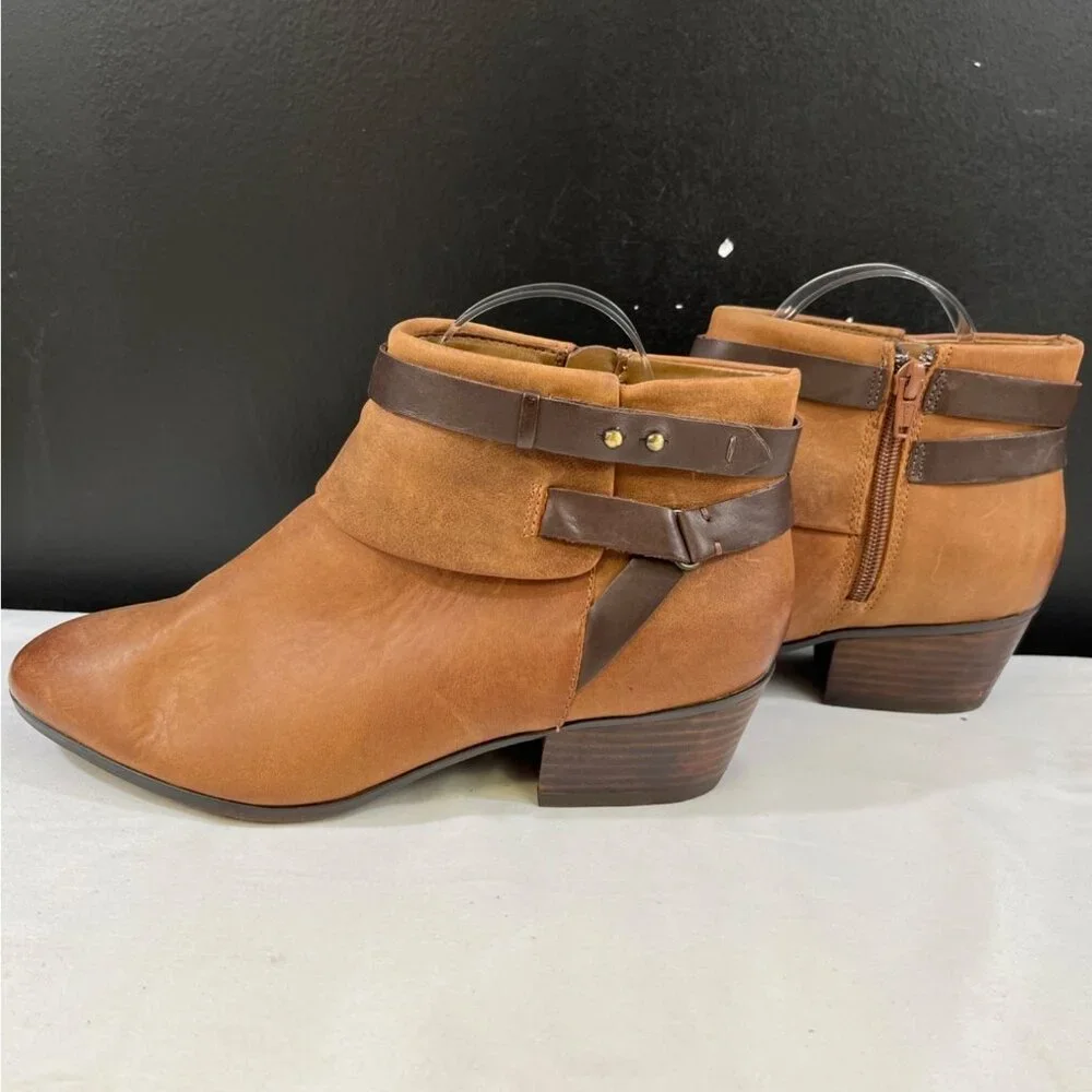 Clarks Womens Tan Ankle Heel Boots Size 8.5M SKU 6601 - Picture 5 of 9